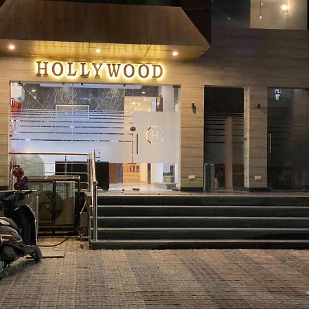 Hotel Hollywood Zirakpur Chandigarh - Family Hotel Exterior foto